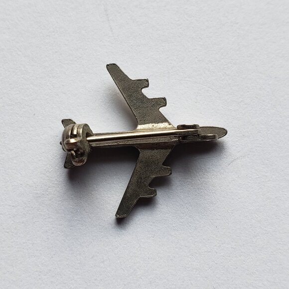 Airplane Brooch Lapel Pin - Picture 2 of 2